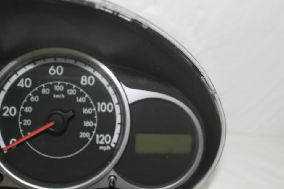 Cuadro de instrumentos velocímetro panel de instrumentos Mazda 2011-2014 2 indicadores 33.836 millas Foto 4 de 4
