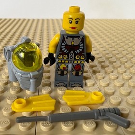 LEGO Atlantis: Samantha Rhodes, SPEARGUN, atl022, 7985, CITY OF ATLANTIS, 2011