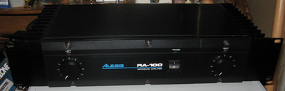 Alesis RA-100 Studio Reference Amplifier   100W  Endstufe