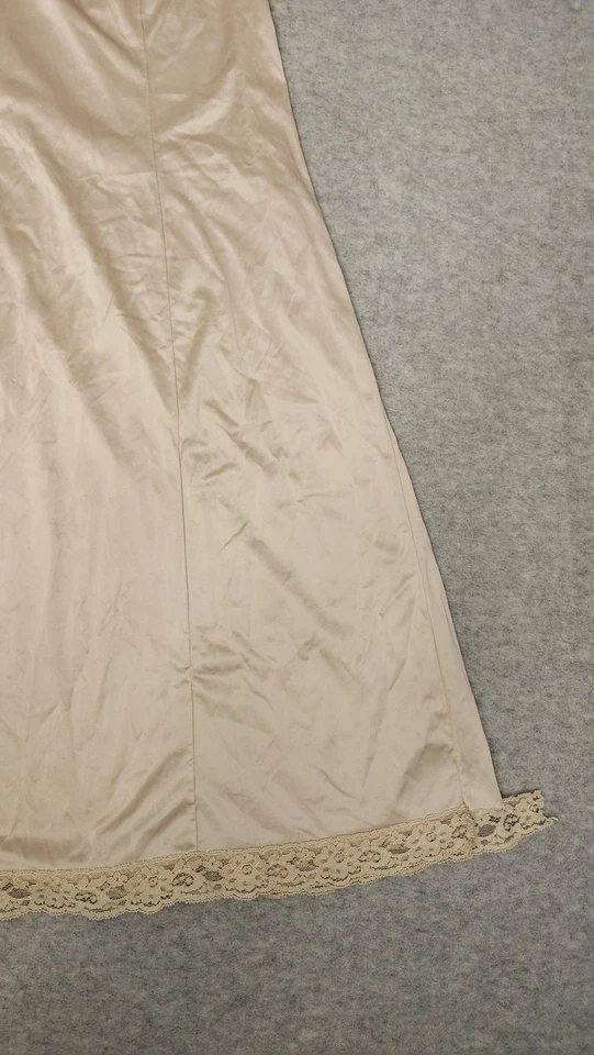 Lencería De Colección Años 80 Vasarette Mediana 34F Beige Correas de Encaje Satinado Bajo Vestido Foto 3 de 4