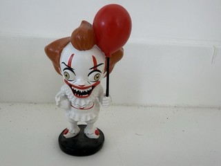 Department 56 Warner Brothers Horror IT Pennywise Figurine Resin 10cm