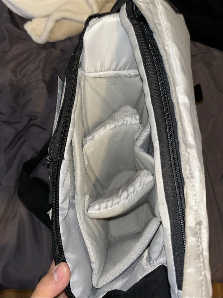 Nikon Courier Camera Bag - Image 2 of 2