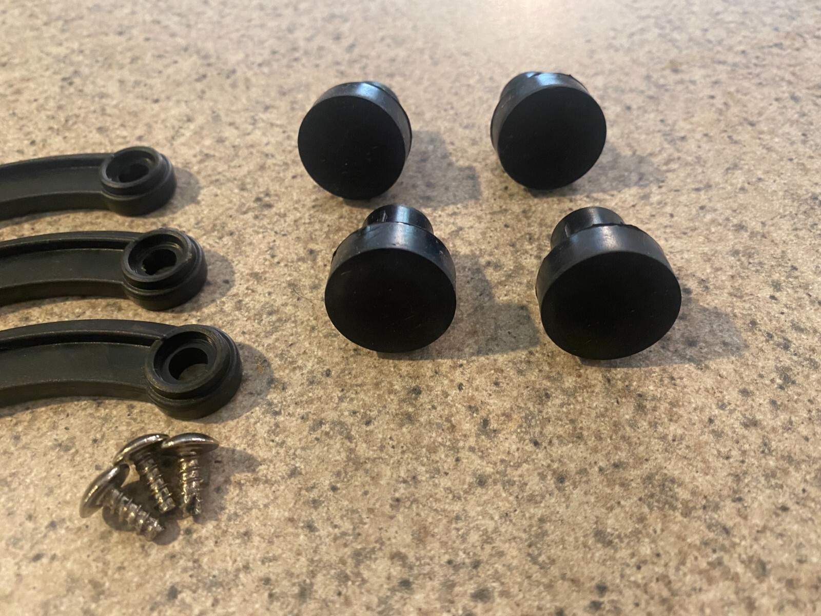 4 Montel HealthMaster Blender YD2088E Replacement Rubber Foot Pads