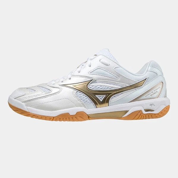 Mizuno shoes deals badminton