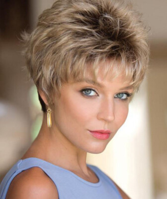 Ombre Blonde Layered Wig Pixie Cut Wig with Bangs for Women Ombre Brown Mixed 