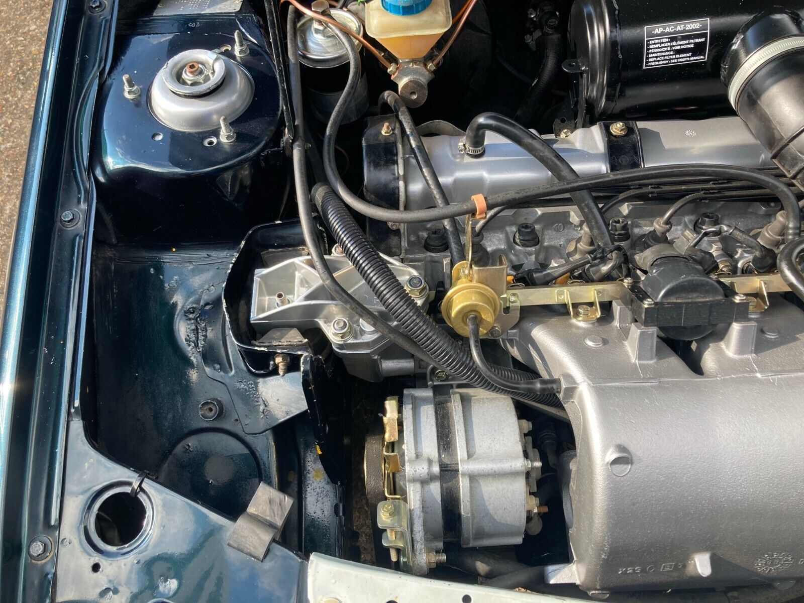 Picture 3 of 24