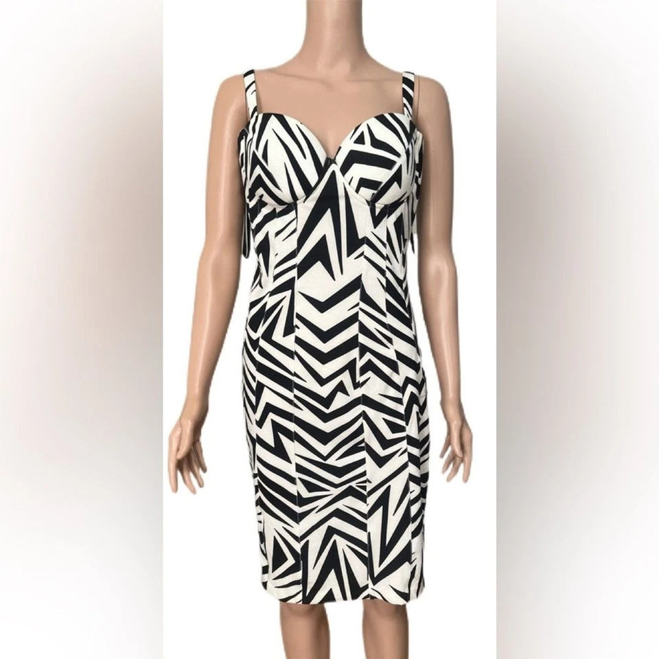 Vestido Colección Kardashian L Blanco y Negro Zig Zag Bodycon Estilo Bustier WB Foto 2 de 4