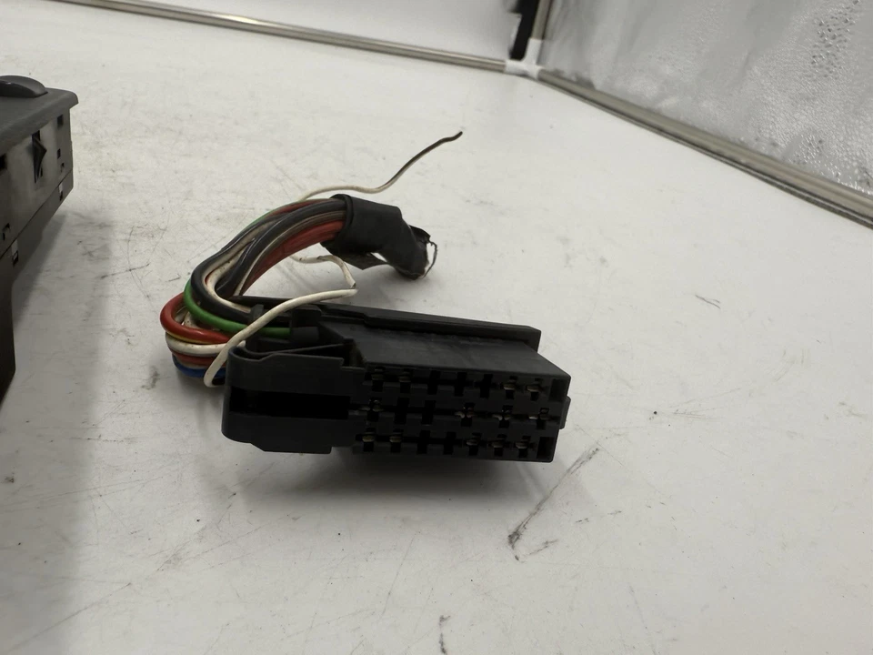 1991-94 Saab 900 Classic convertible power window master switch pack 9598269 OEM - Image 4 of 4