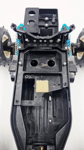 Tamiya Nissan King Cab - Picture 12 of 19