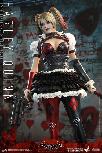 BATMAN: ARKHAM KNIGHT~HARLEY QUINN~SIXTH SCALE FIGURE~VGM41~HOT TOYS~MIBS - Picture 11 of 16
