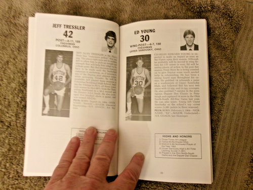 ANNONCE DONOHER ROOSEVELT CHAPMAN 1982-83 GUIDE DES MÉDIAS DE BASKETBALL DAYTON Annuaire - Photo 14/21