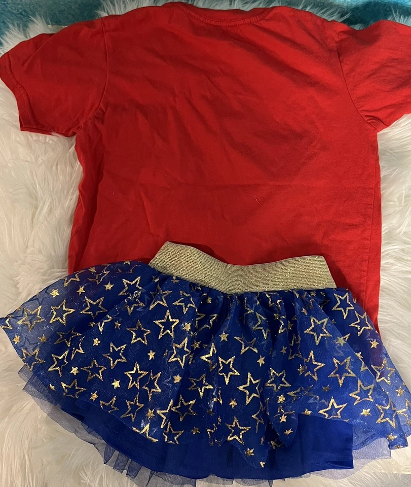 Conjunto de Disfraz de Halloween Mujer Maravilla Niñas - Camiseta y Falda Talla 3 T Foto 2 de 3