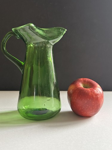 Vtg Green Glass Pitcher Italy Pinched Spout Ice Lip Applied Handle 7 1/2" - Picture 4 of 21