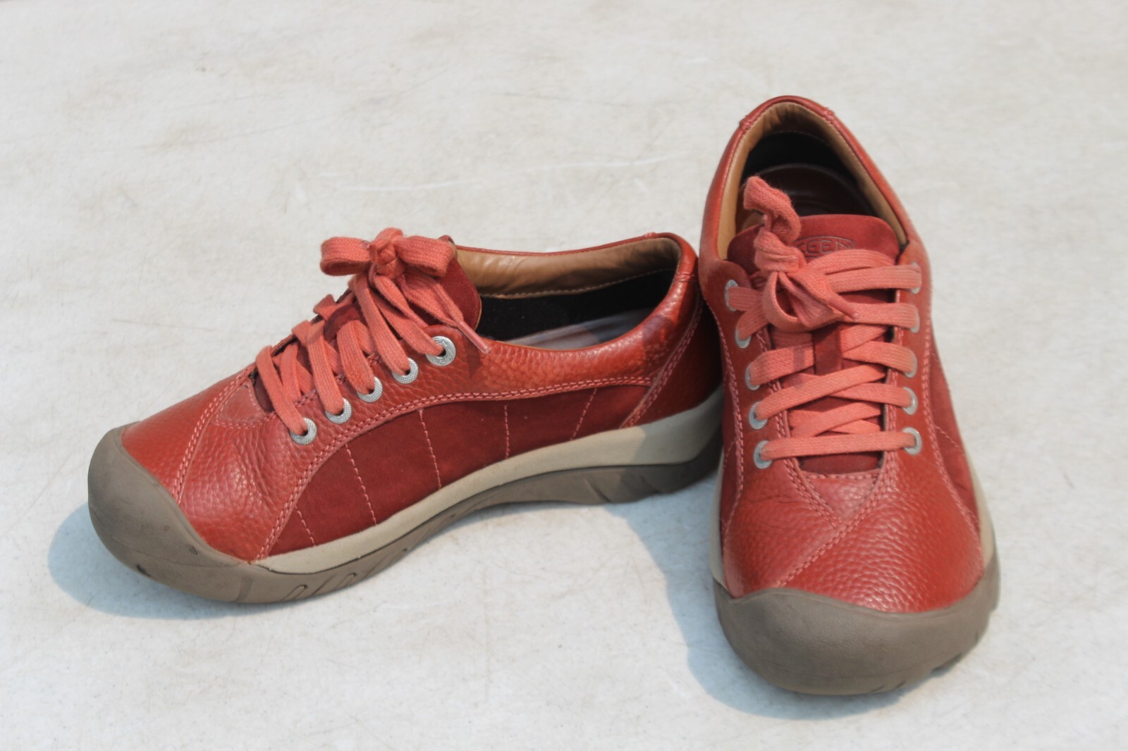 KEEN Presidio 1017948 Scarpe da Passeggio Escursionismo Donna in Pelle Rossa Taglia 7 EUR 37 5