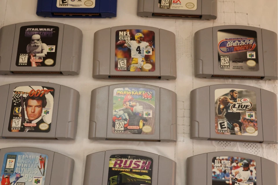 Lote de juegos N64 - [Mario 64, Mario Kart 64, Golden Eye, Pilot Wings & More!] Foto 3 de 4