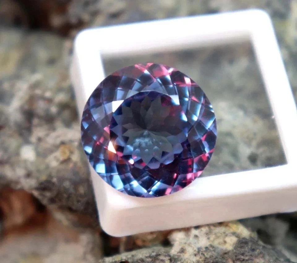 8.00 Ct Natural Russian Alexandrite Certified Round Cut Color Change Gemstone - Image 4 of 4