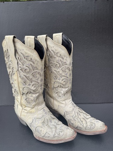 J.B. Dillon Reserve Crystal Embellished Bridal Boots in Bone Size US 8 1/2 B - Imagen 17 de 24