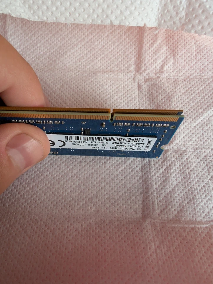 Kingston 4GB +SK Hynix 4GB laptop DDR3 Memory 1600 MHz KCP3L16SS8/4 204Pin 1.35V - Image 3 of 3