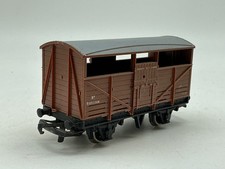 B5236 Wrenn Brown Livestock Wagon OO Gauge Play Worn Used Condition