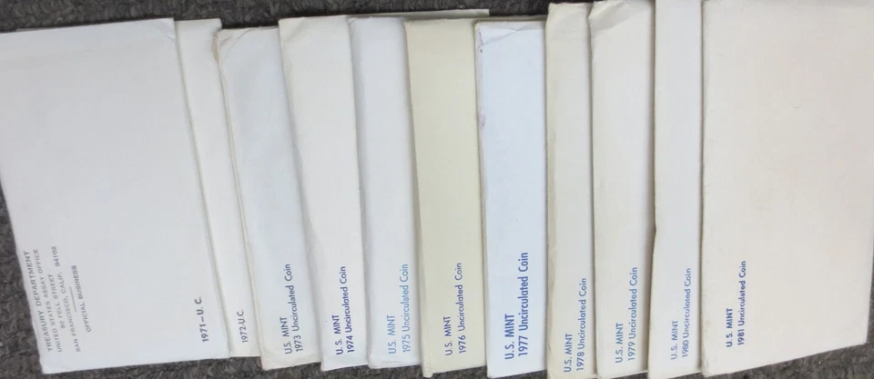 1971 to 1981 US Mint Mint Sets 11 sets P & D Uncirculated starter set - Image 4 of 4