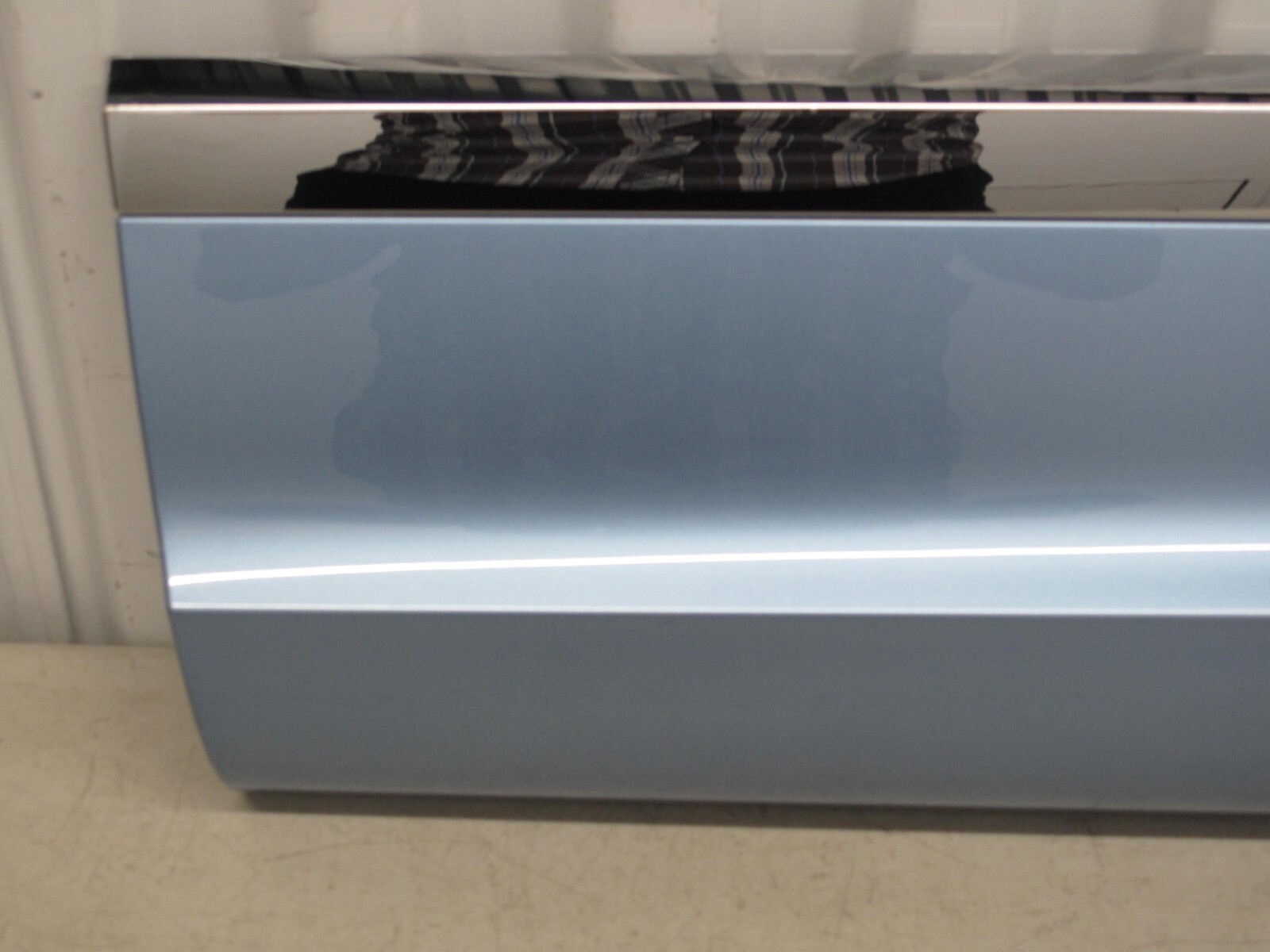 Bentley Bentayga OEM Left Rear Door Lower Molding Trim 2016 2017 2018 2019 2020