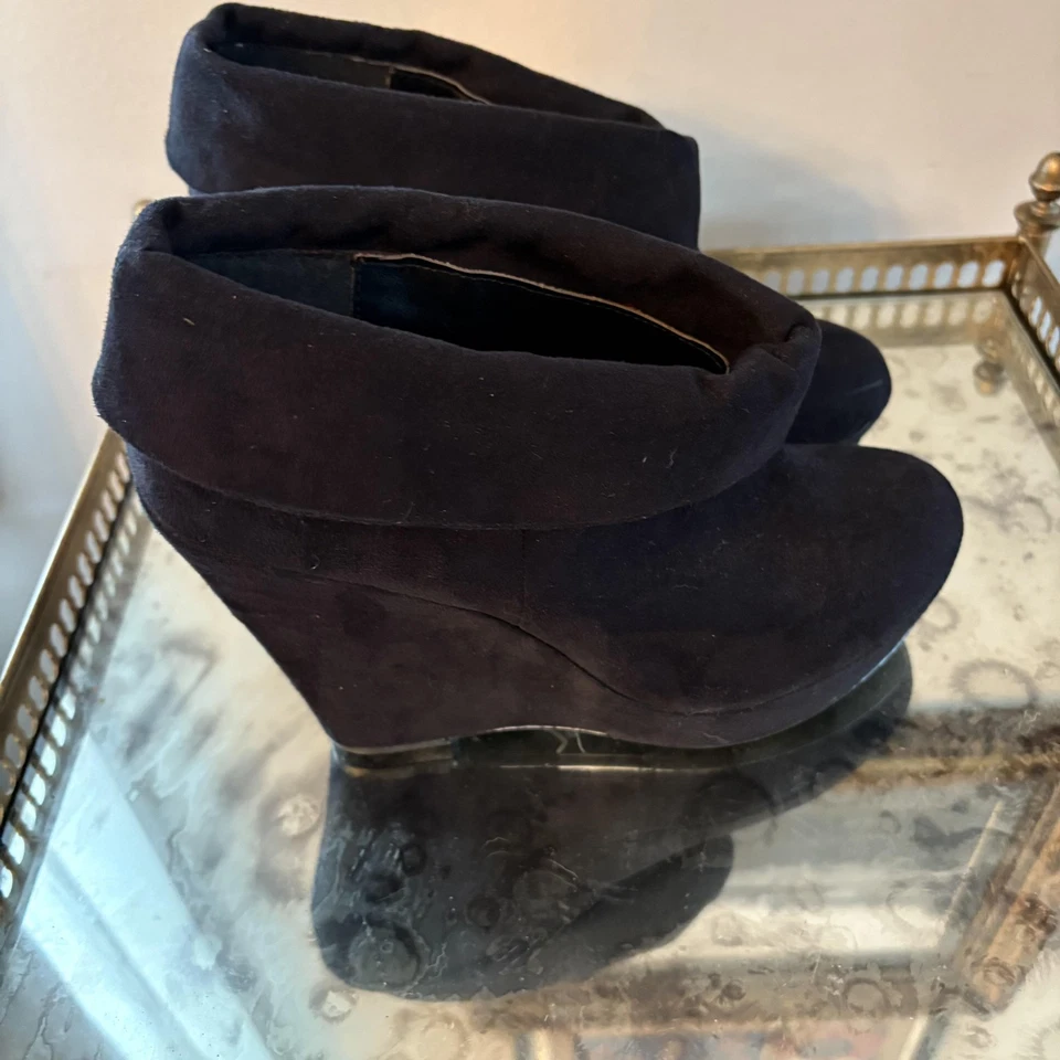 Kelsi кинжал туфли женский размер 7,5 черный на танкетке ботинок Wilma замшевые ботильоны - Изображение 4 из 4