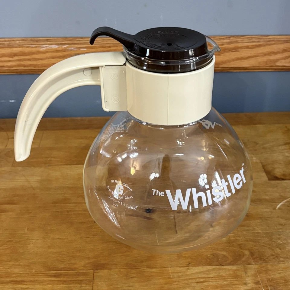 Chaleira de chá vintage Gemco "The Whistler" assobiando 8 xícaras de vidro para jantar - Imagem 3 de 4