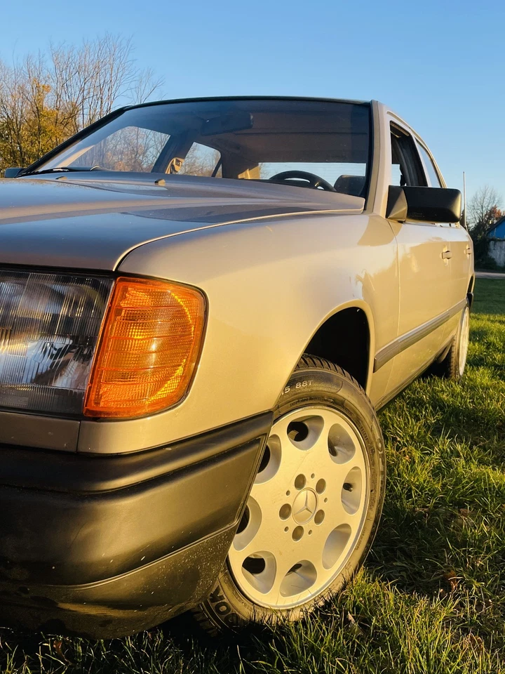 Mercedes Benz W124 200D Automatikgetriebe  Oldtimer H-Zulassung - Bild 4 von 4