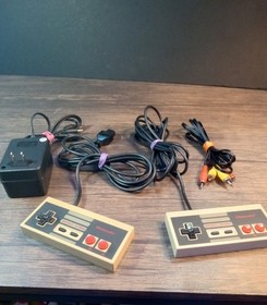 Paquete Consola Nintendo NES - 4 Juegos - Mario 1, 2, 3, Tetris - LIMPIA Y PROBADA