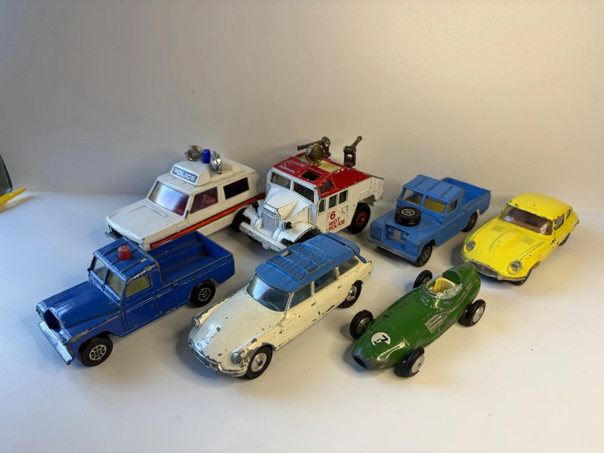 コーギー　クラッシックカーズ　1959年ジャガーサルーン&3.4 ポリス仕様 コーギー クラッシックカーズ 1959年ジャガーサルーン&3.4 ポリス仕様