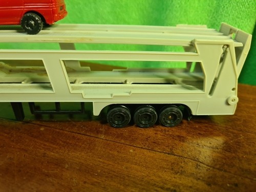 New Ray 1/72 Scale Model Truck 47993 - Car Transportation Truck - Picture 5 of 10