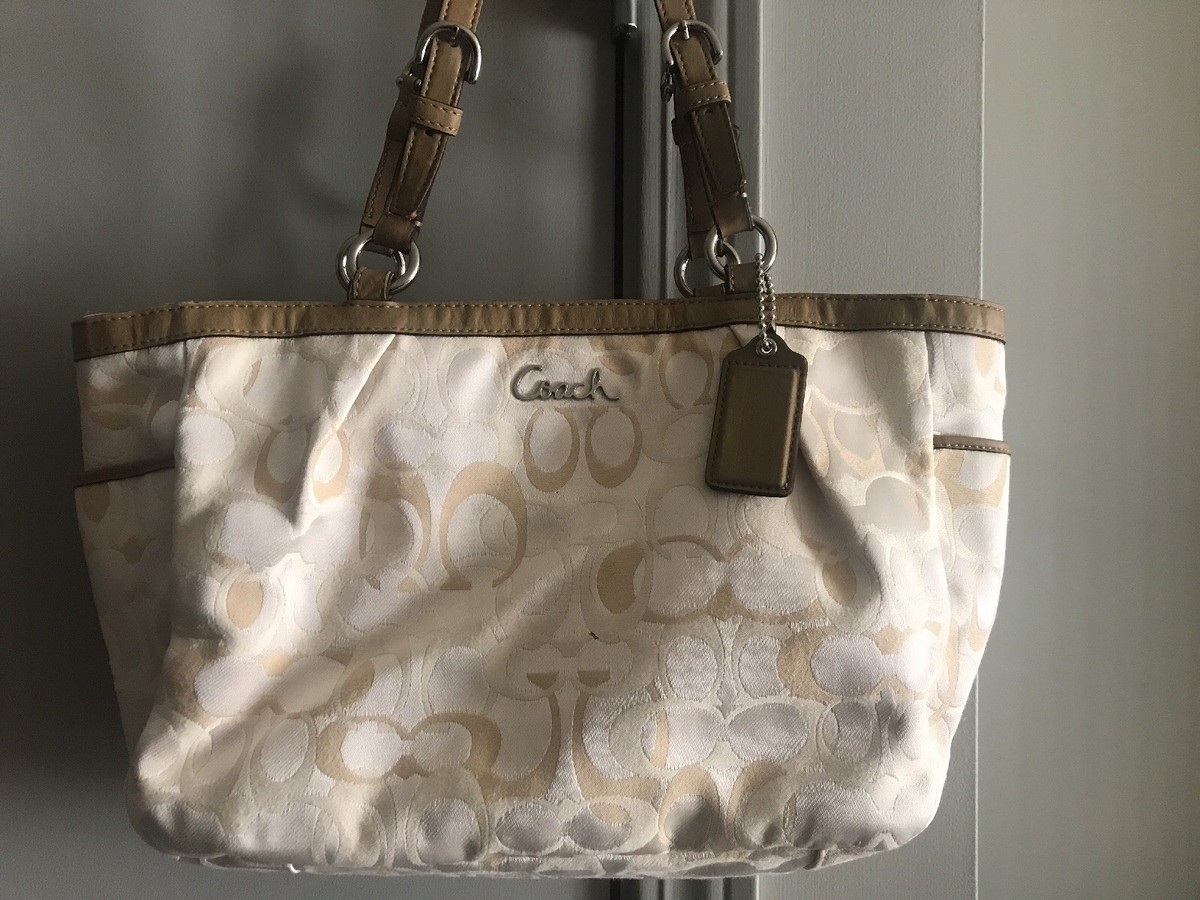 バッグ COACH Signature Shoulder Bag Beige White COACH Signature ivory white beige tan Soho Tote Handbag