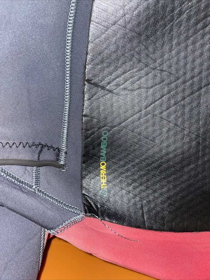 Men's Black & Red Full Wetsuit. Xcel Infiniti Drylock. Size Medium MT - Image 4 of 4