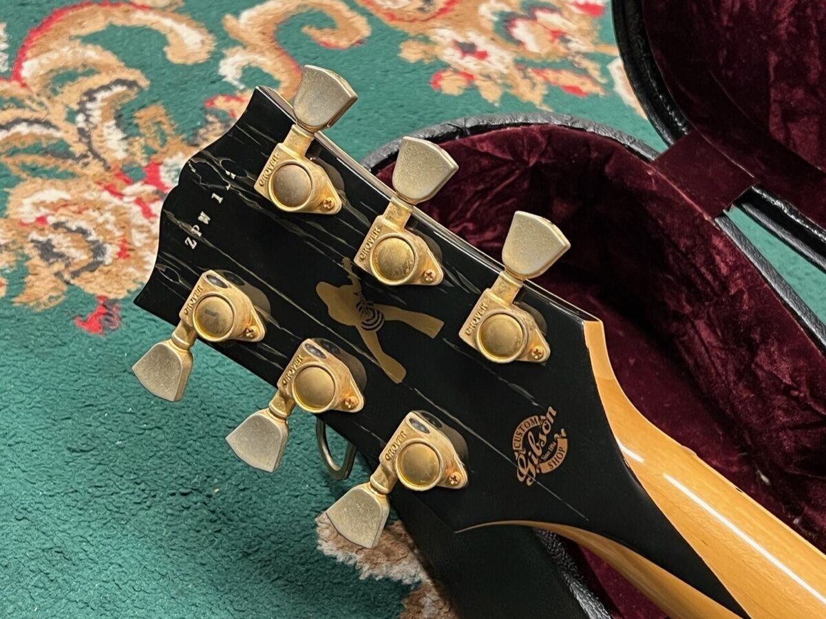 Gibson Zakk Wylde Bullseye Camo Les Paul Custom () 4.58kg G Gibson Zakk Wylde Bullseye Camo Les Paul Custom () 4.58kg G