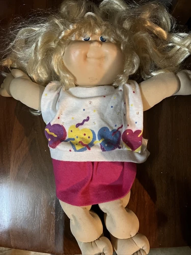 Vintage Cabbage Patch Doll 1986 Original Xavier Roberts  Blonde Hair Blue Eyes