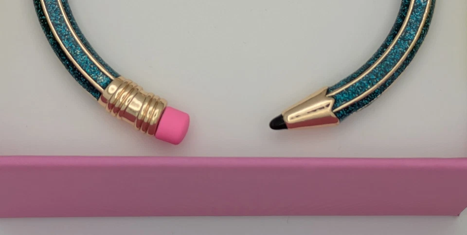 Brazalete Brazalete Lápiz Esmalte Brillo Bisagra Abierta Betsey Johnson en Azul con GB Foto 4 de 4