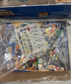 LEGO 10937 DC Comics Super Heroes: Batman: Arkham Asylum Breakout &mdash; NIB