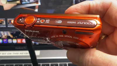 Nikon COOLPIX S6500 Orange 16.0MP Digital Camera - MINT FOR PARTS