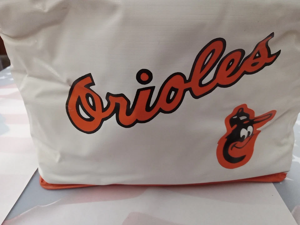 RARO BOLSO ENFRIADOR DE CERVEZA PREMIUM NACIONAL 1983 BALTIMORE ORIOLES VINTAGE Buen Estado Foto 4 de 4