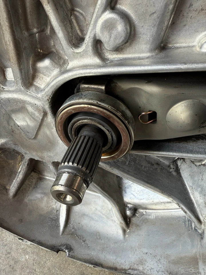 03-07 HONDA ACCORD 2.4L 5 SPEED MANUAL TRANSMISSION K24A4 K SERIES APG6 - Image 2 of 4