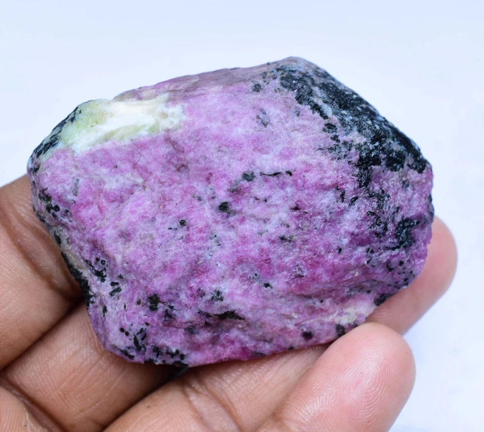 Rubí africano 100 % natural en zoisita 267,30 quilates muestra faceta áspera certificado AGL Foto 3 de 4