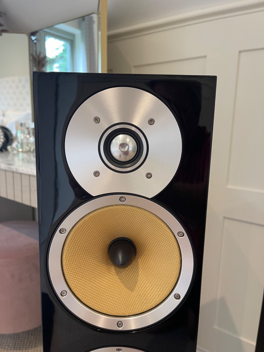 Bowers and Wilkins CM8 Speakers (2) in Black - B&W (REDUCED