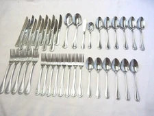 BEADED STAINLESS FLATWARE CHINA 40-PIECES