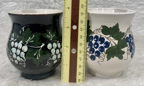 Hungarian Ceramic Vase Set Of 2 made in Hungary Hand-painted PLEASE READ - Picture 7 of 11