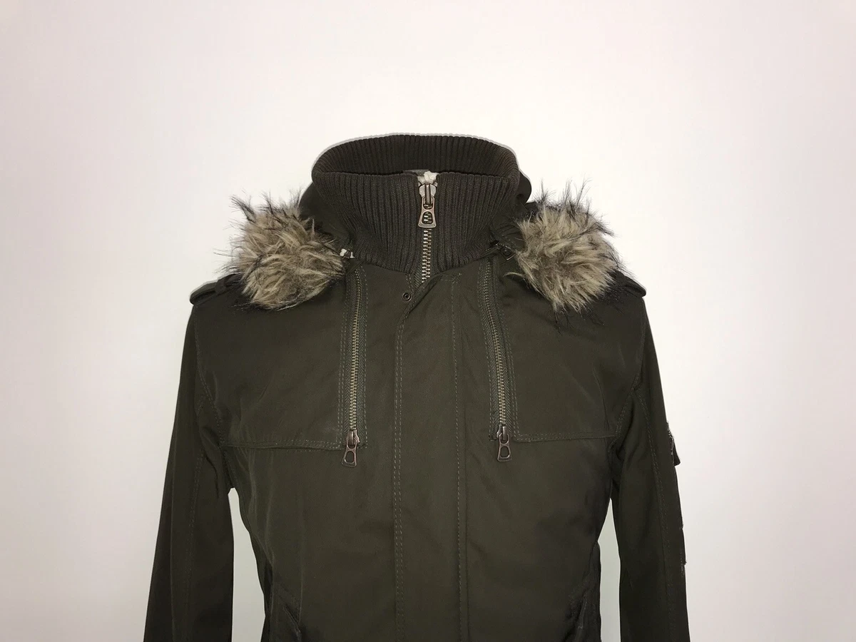 Hugo boss 2024 waterproof jacket