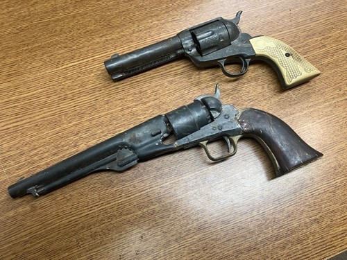 Vintage Pair Remington Navy Colt Revolver Plastic Model Kits 1/1 LS Revell