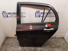 Porte arrière et accessoires Toyota YARIS II