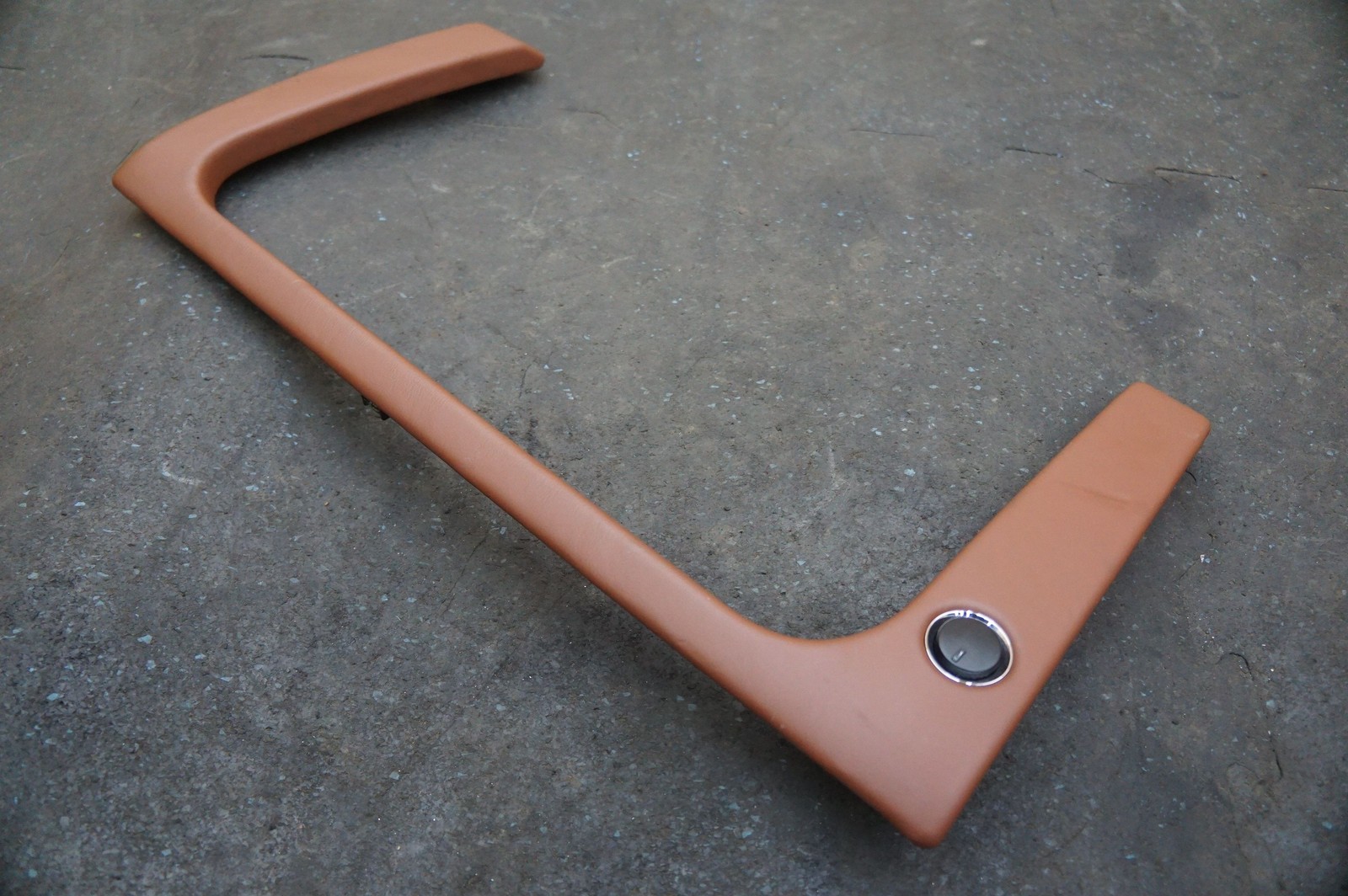 Dash Glove Box Glovebox Trim Tan AD43-C043K92-AAW OEM Aston Martin Rapide 2010