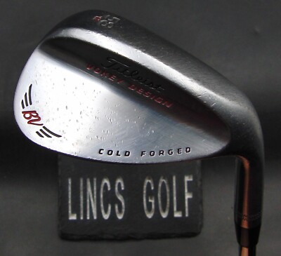 Titleist Vokey Design Cold Forged 58° Sand Wedge Stiff Stahlschaft Black Grip