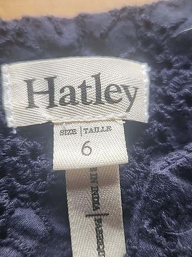 Hatley Navy Eyelet V Neck Shift Dress size 6 Back Zipper Lined 100% Cotton - Picture 3 of 11